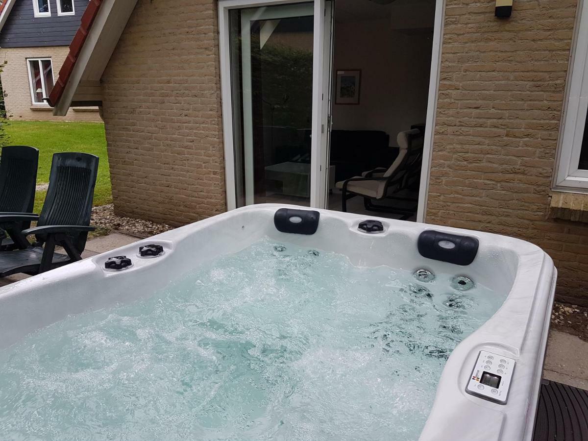 Hotel Vakantiepark Timmerholt à Westerbork Extérieur photo